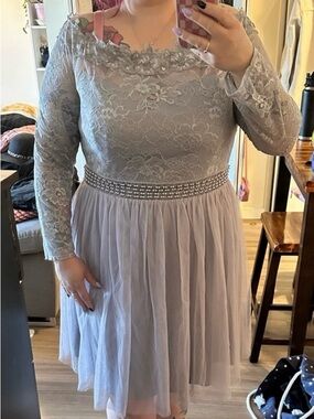 Lace and tule dress size 18